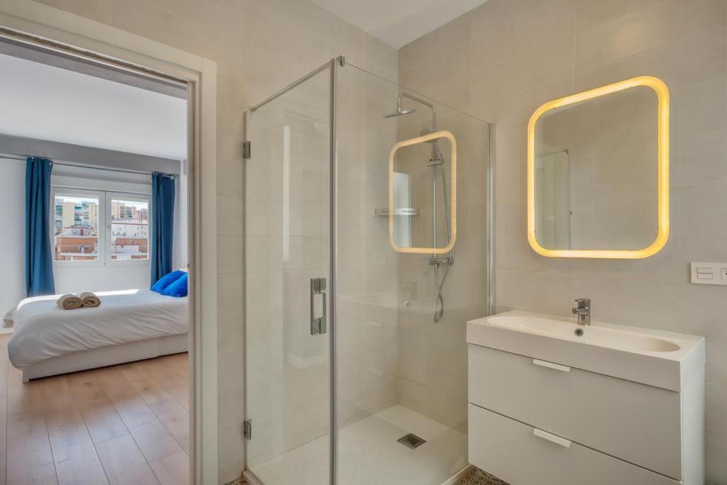 Malaga City Apartment ภายนอก รูปภาพ