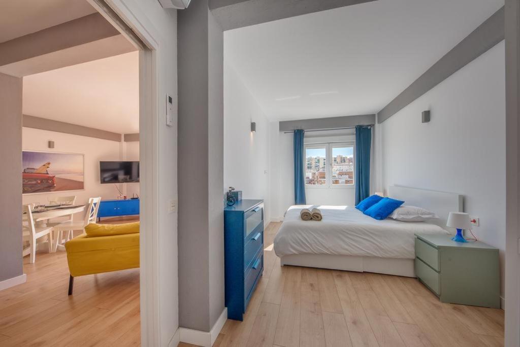Malaga City Apartment ภายนอก รูปภาพ